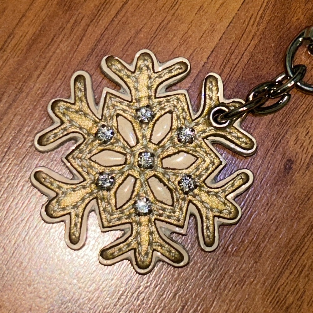 Coach Snowflake ❄️ Leather Keychain Bag Charm - Picture 2 of 14